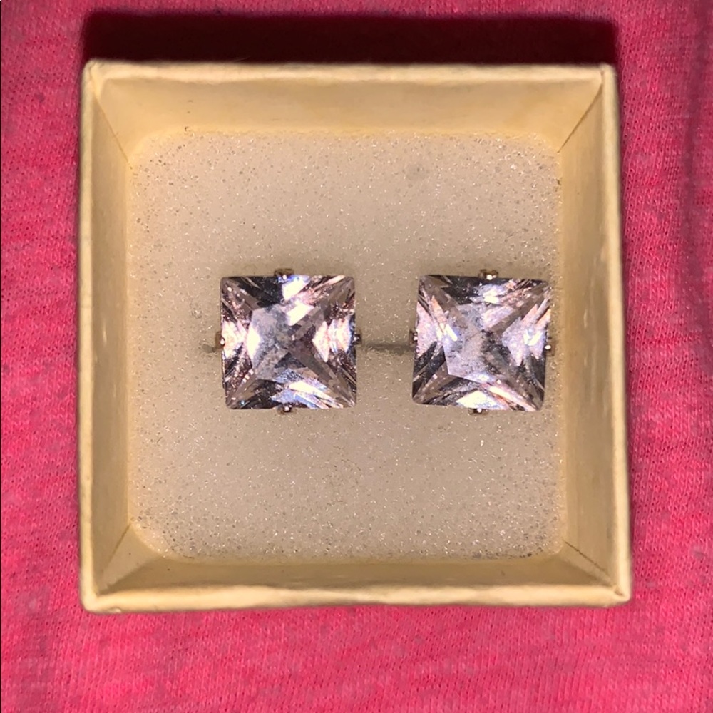 Earings